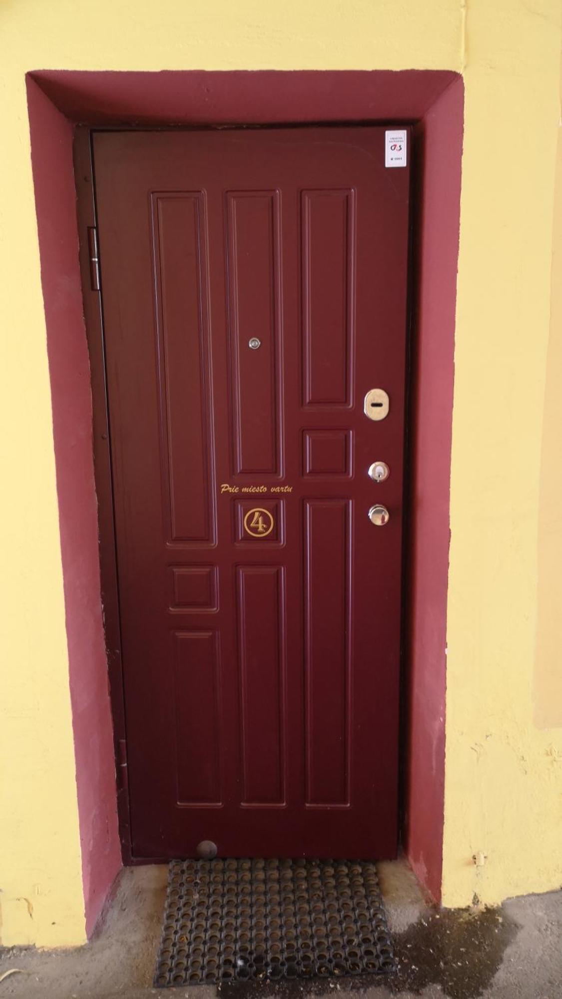 Prie Miesto Vartu Bed & Breakfast *